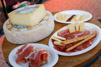 foto-20100006-Prosciutto-Crudo-San-Daniele-23.jpg