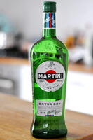 foto-15040007-Alkohol-Martini-Extra-Dry-03.JPG