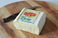 foto-10300007-Syr-Brie-La-Brique-50-CANTOREL-IMCO-04.jpg
