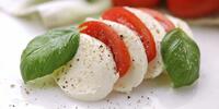 Syr-1-Mozzarella-di-Bufala-05.jpg