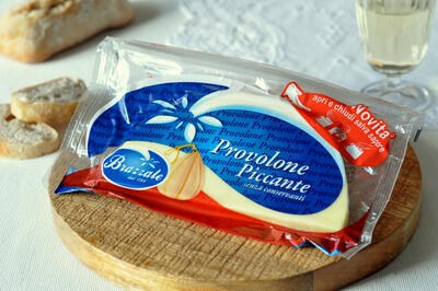 Sýr PROVOLONE Piccante - 200 g 