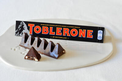 Čokoláda Toblerone - hořká - 100 g